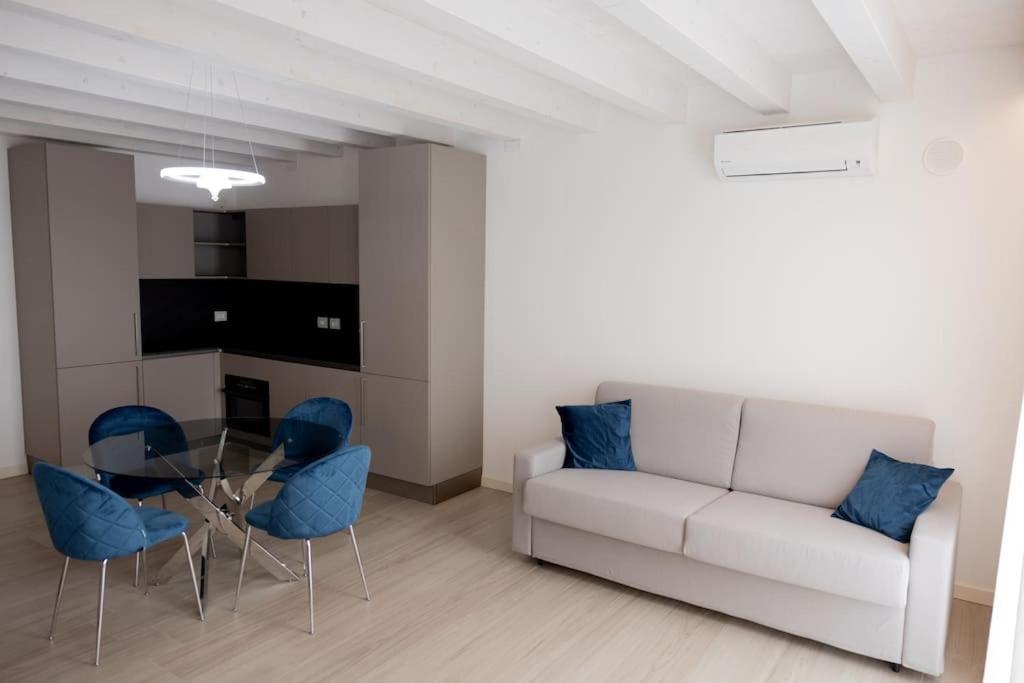 Apartment-Boutique Stella ชิตตาเดลลา ภายนอก รูปภาพ