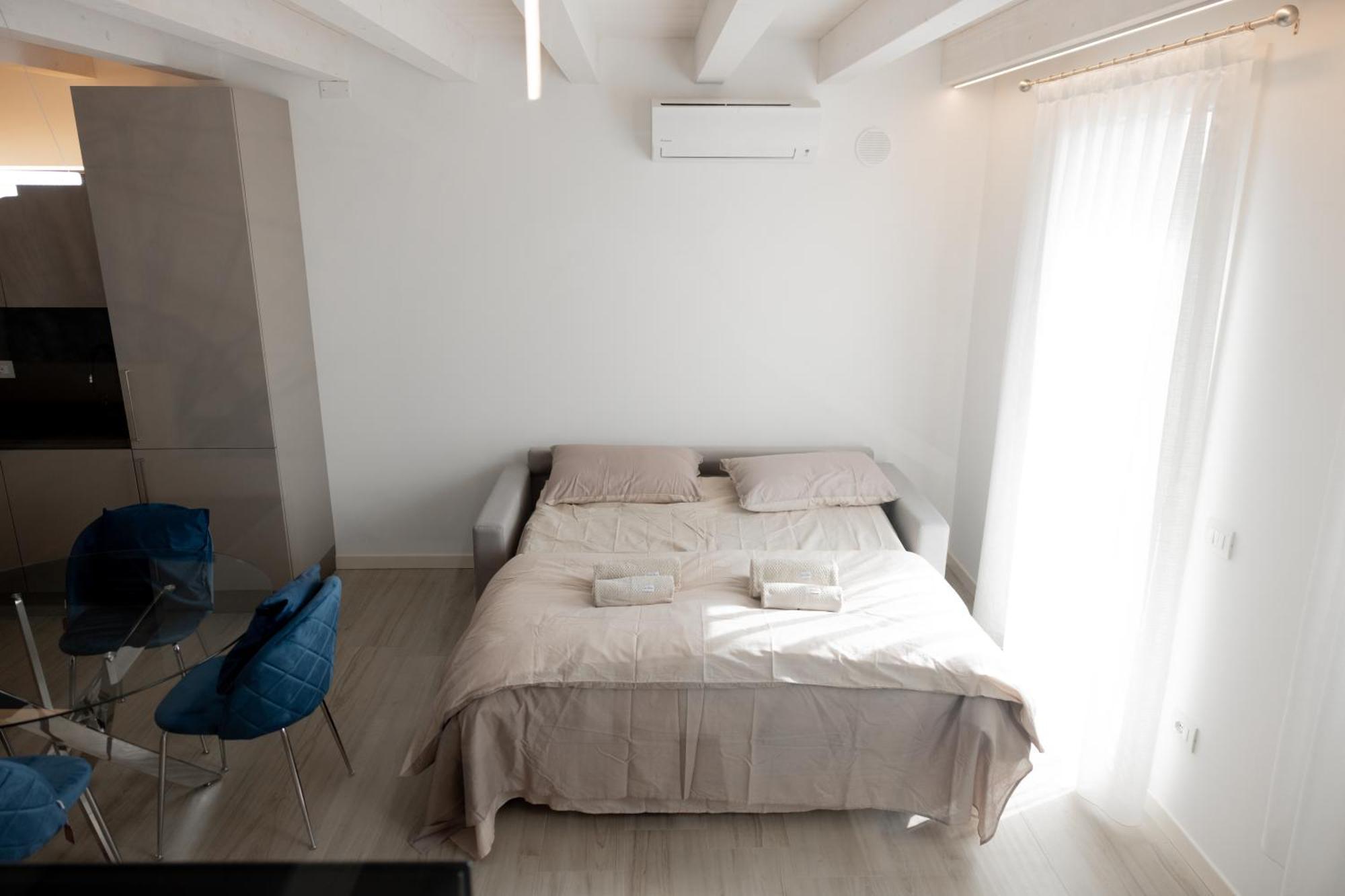Apartment-Boutique Stella ชิตตาเดลลา ภายนอก รูปภาพ